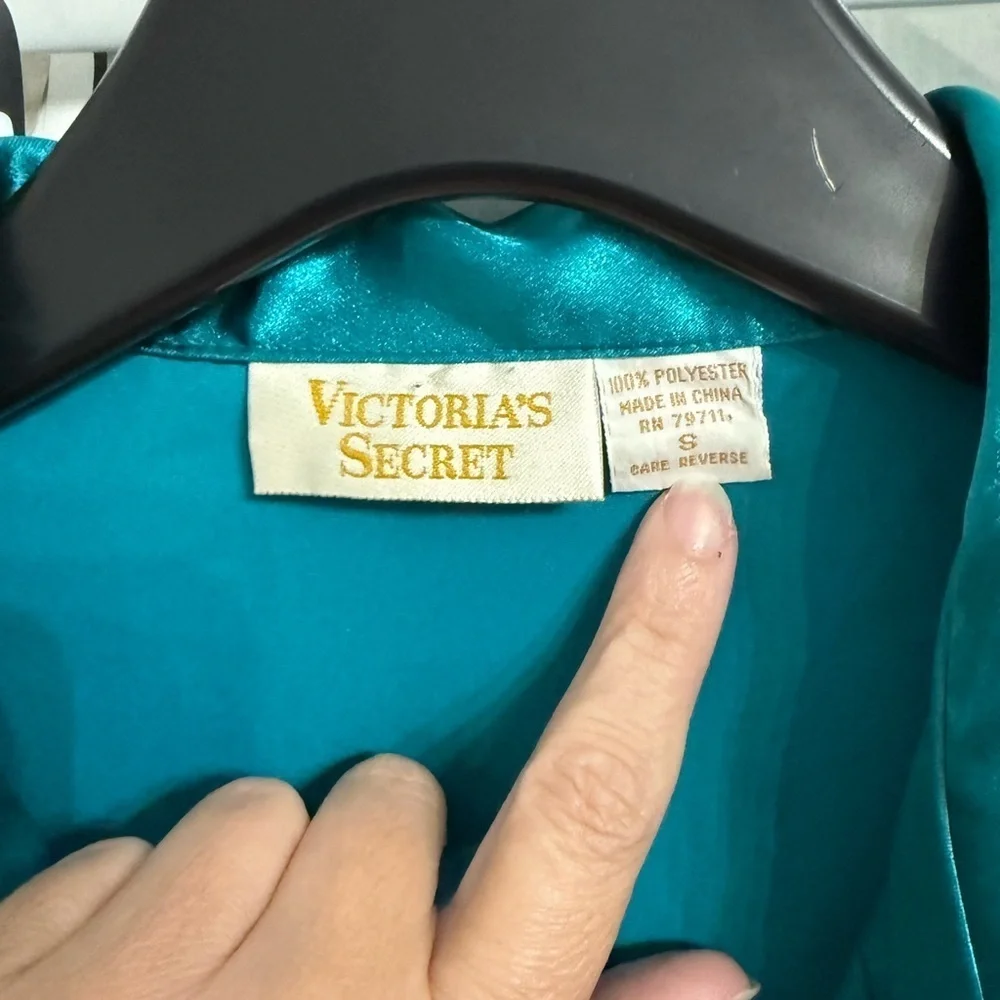 Vintage Victoria’s Secret Satin Lounge Set Teal Double Breasted gold label small